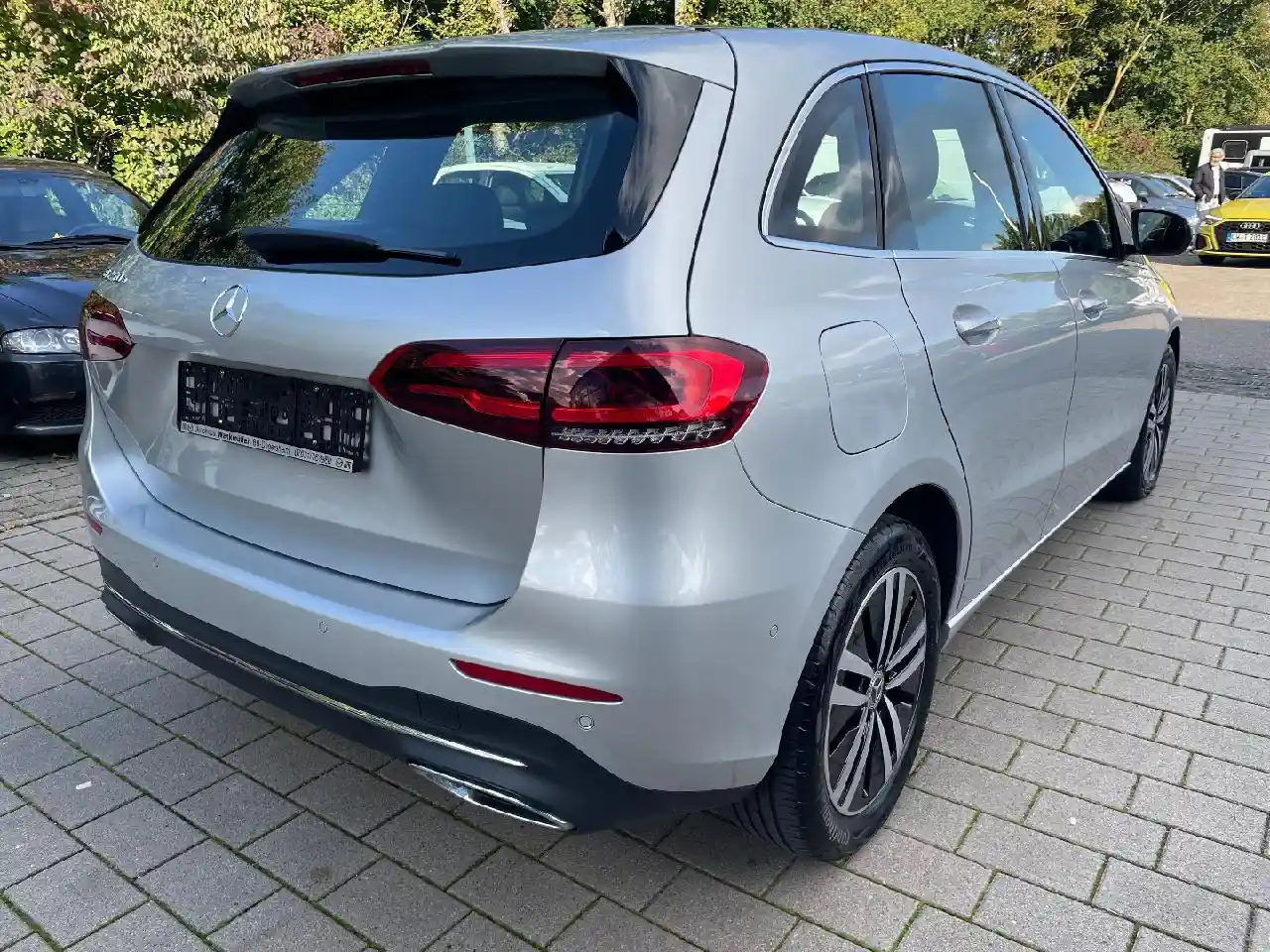 Mercedes-Benz B 250