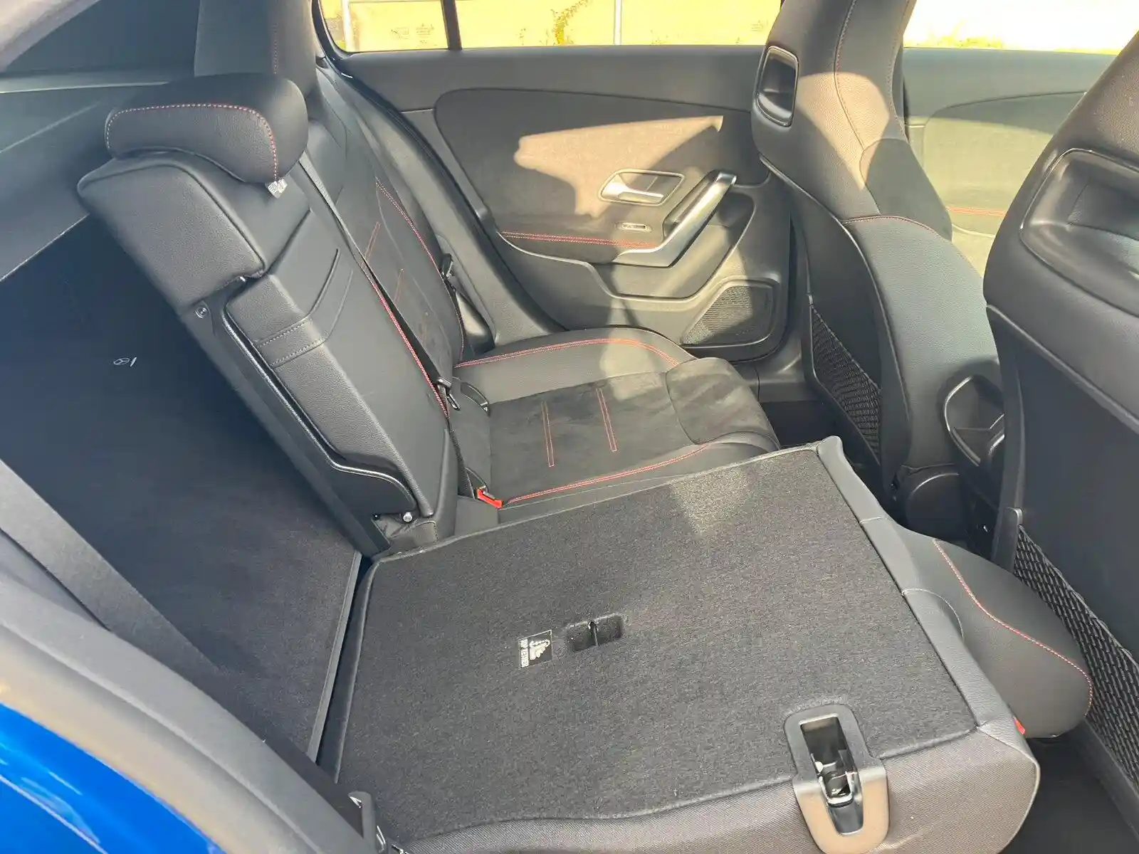 Mercedes-Benz A 220