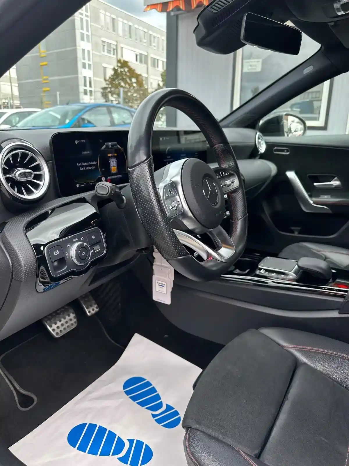 Mercedes-Benz A 220