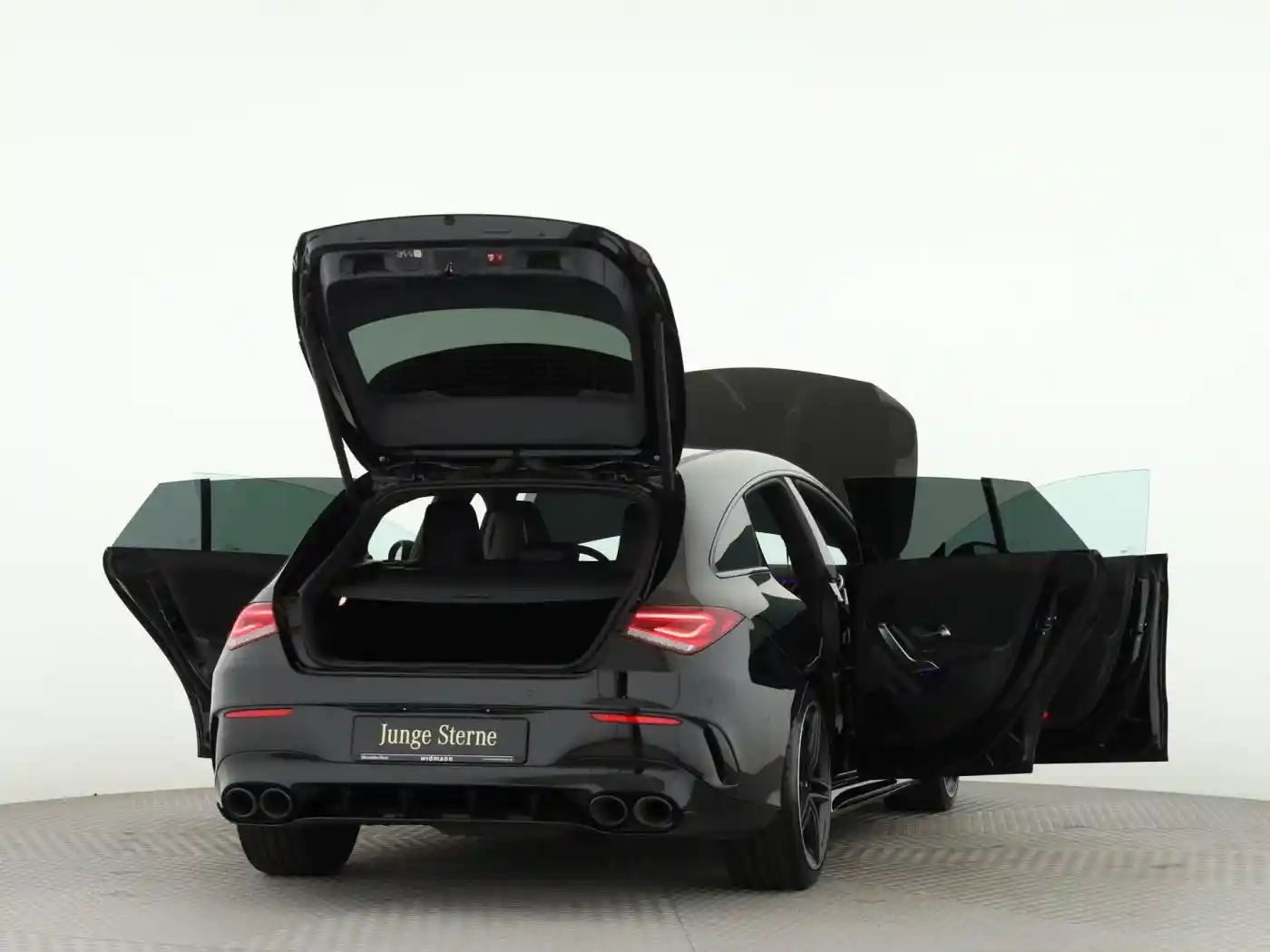 Mercedes-Benz CLA 45 AMG Shooting Brake