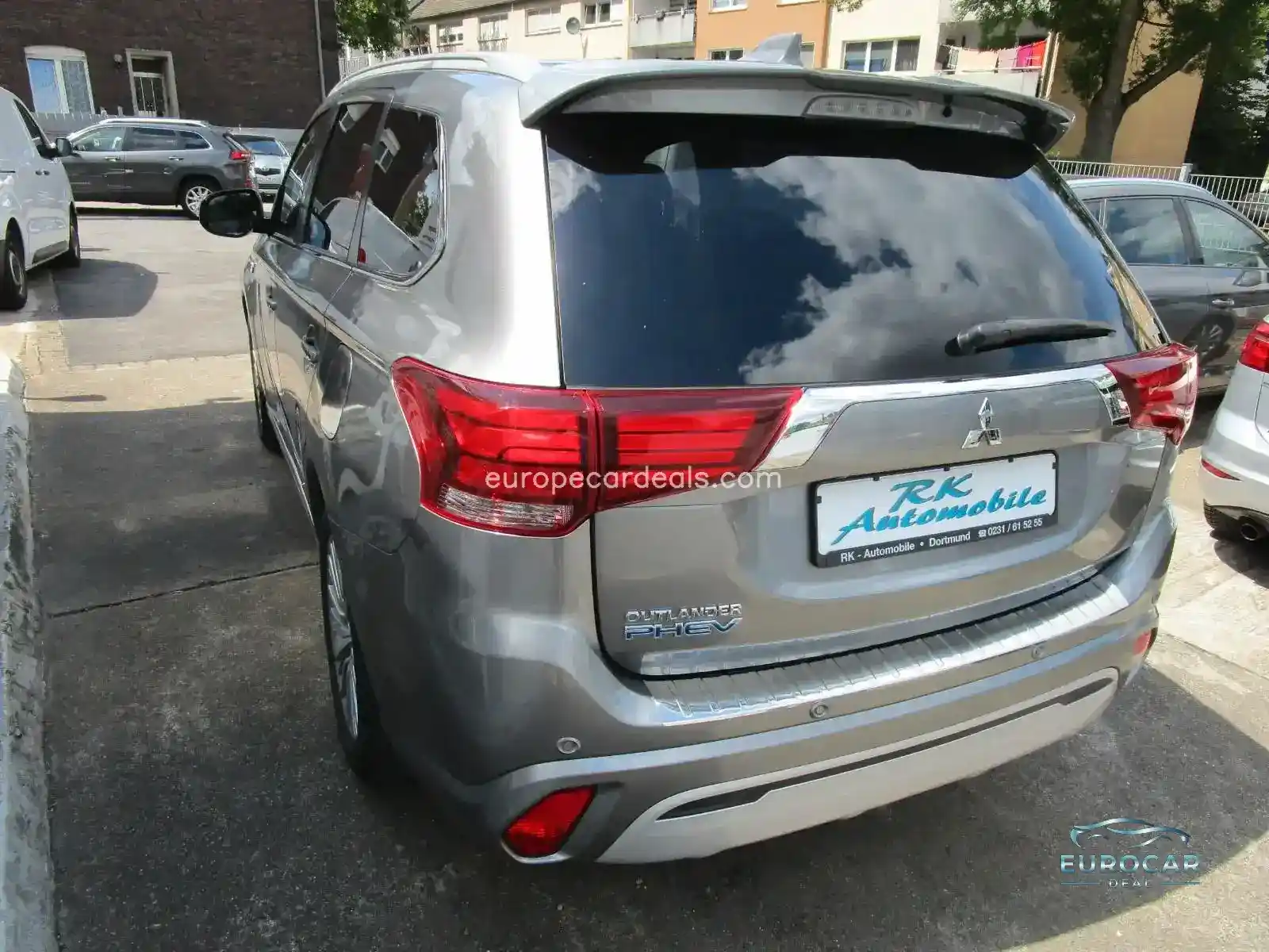 Mitsubishi Plug-in Hybrid Outlander