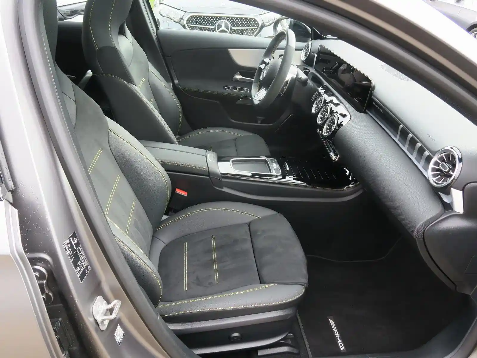 Mercedes-Benz A 45 AMG
