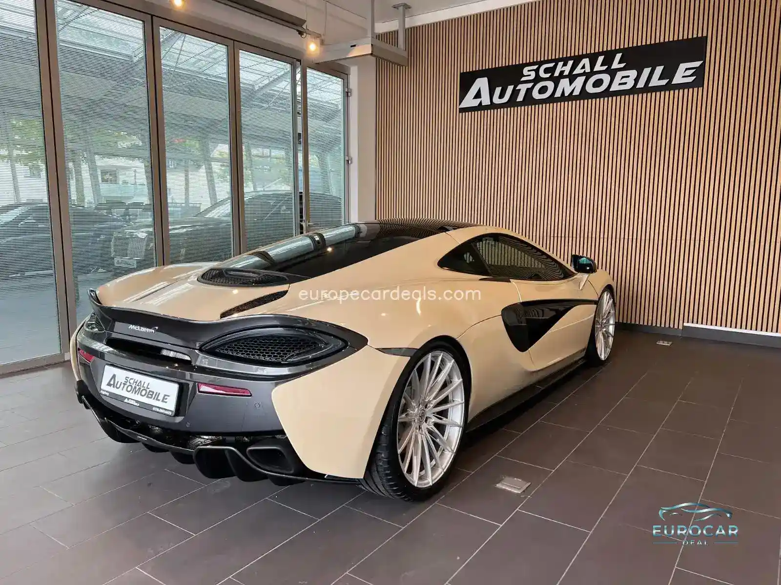 McLaren 570GT