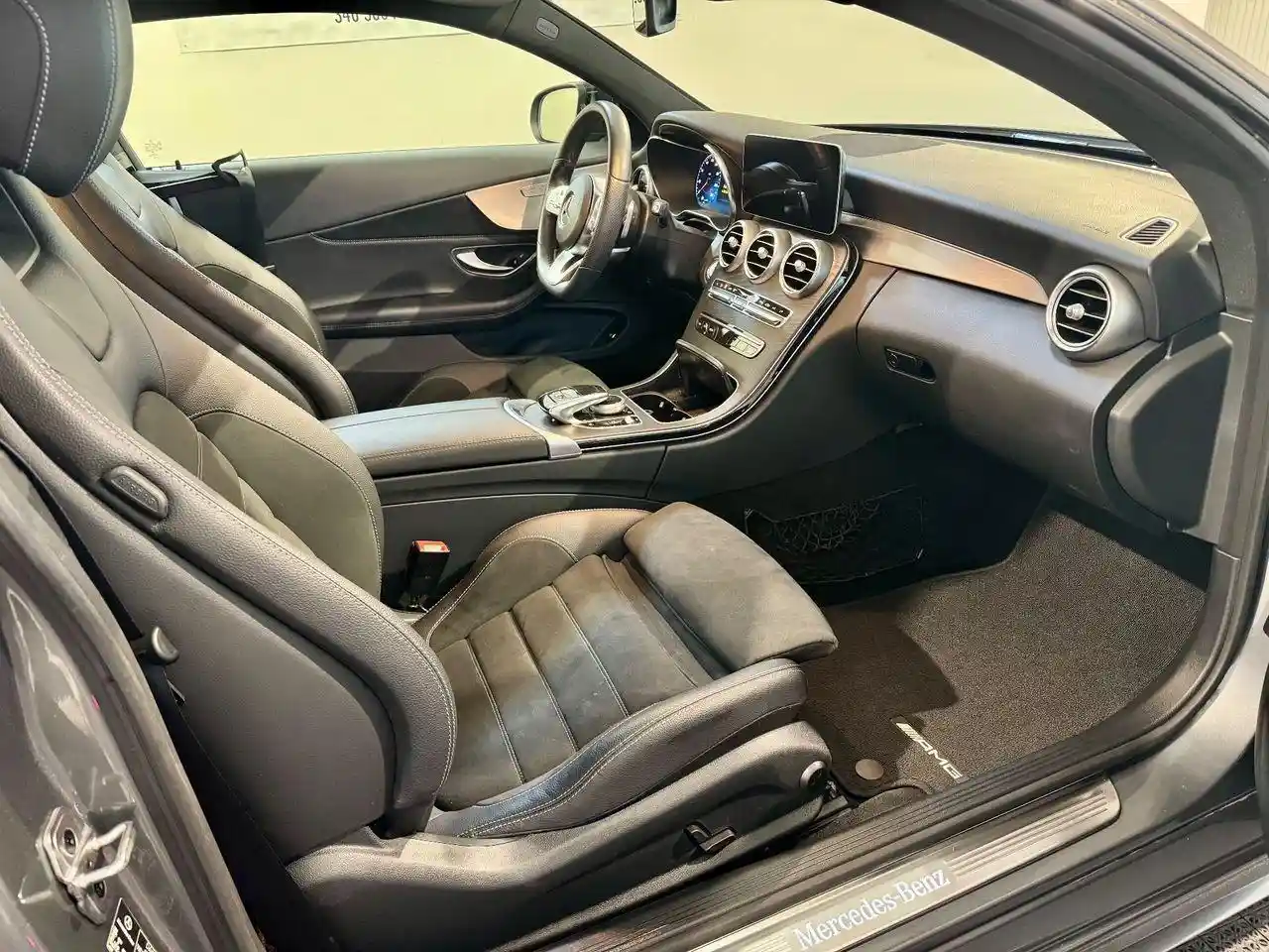 Mercedes-Benz C 220