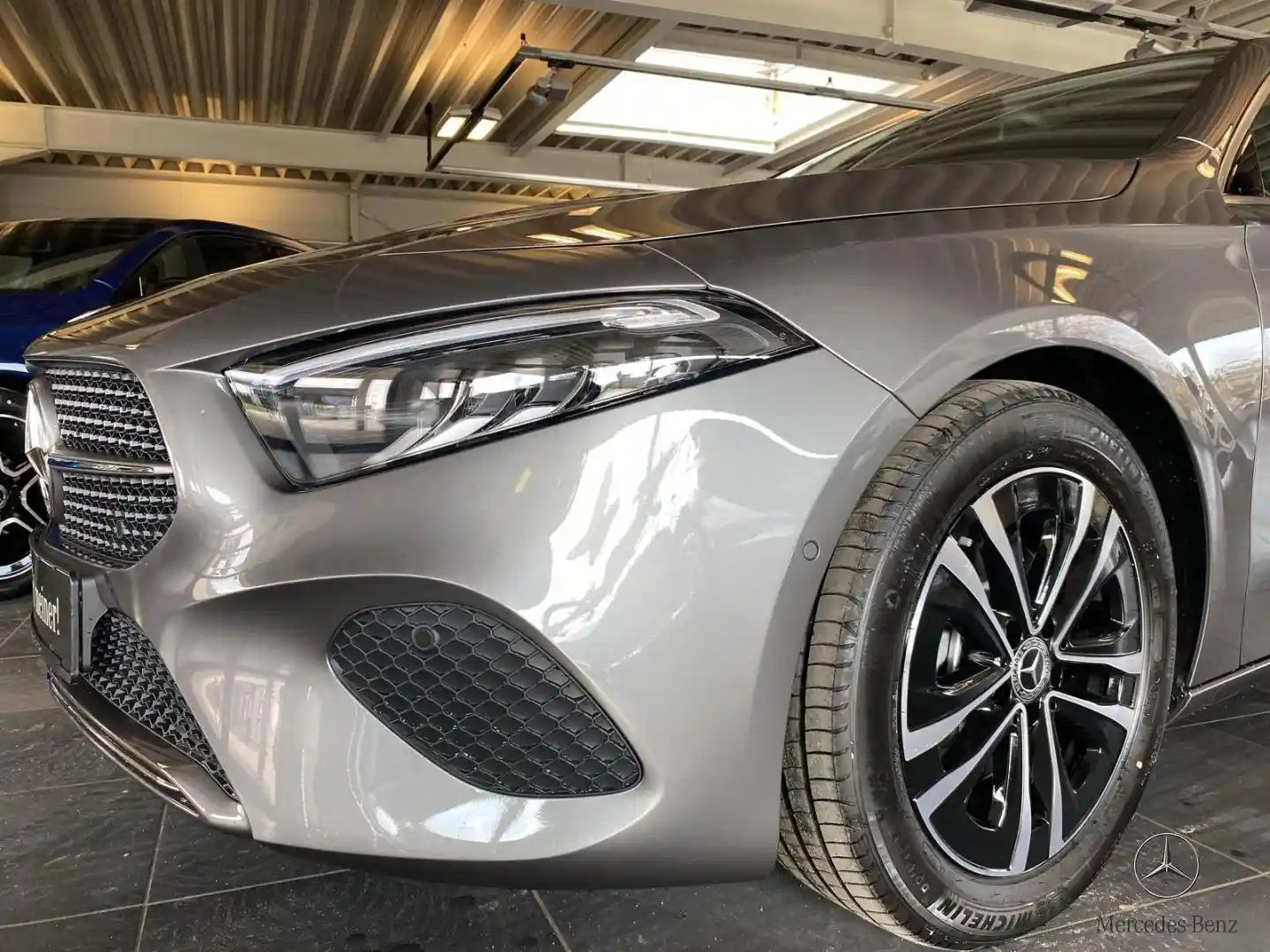 Mercedes-Benz A 180