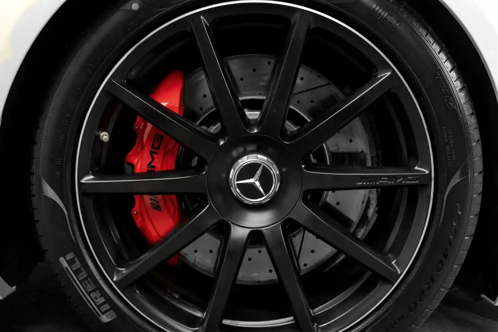 Mercedes-Benz S 63 AMG