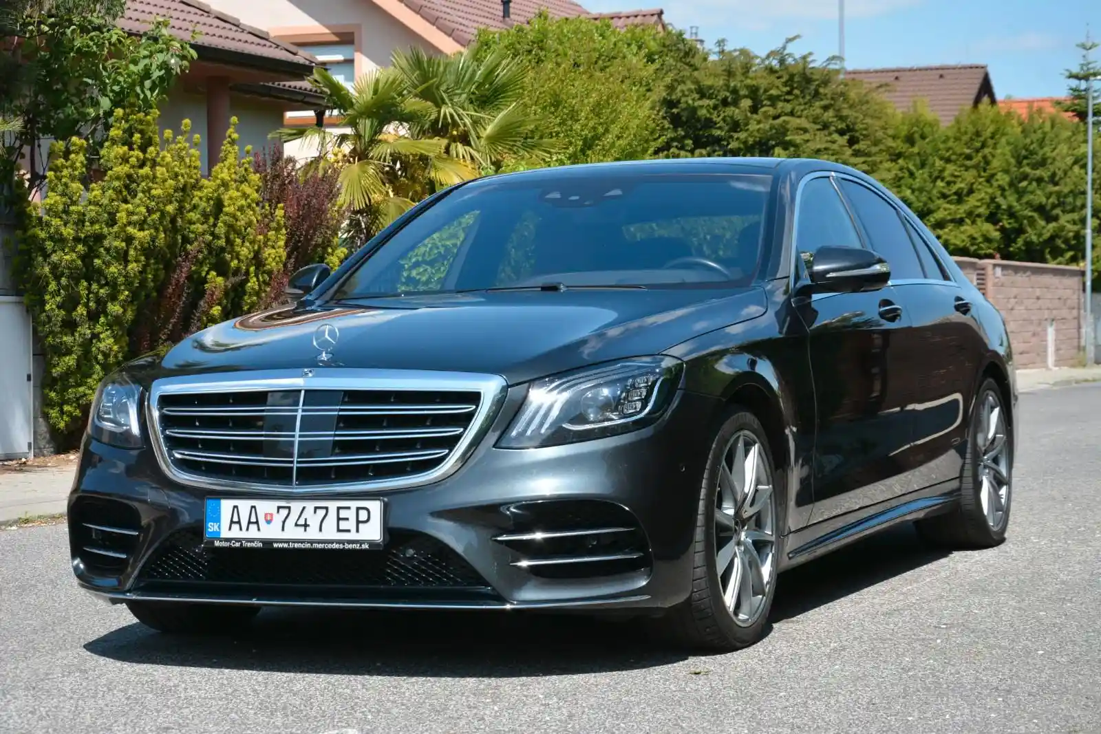 Mercedes-Benz S 560