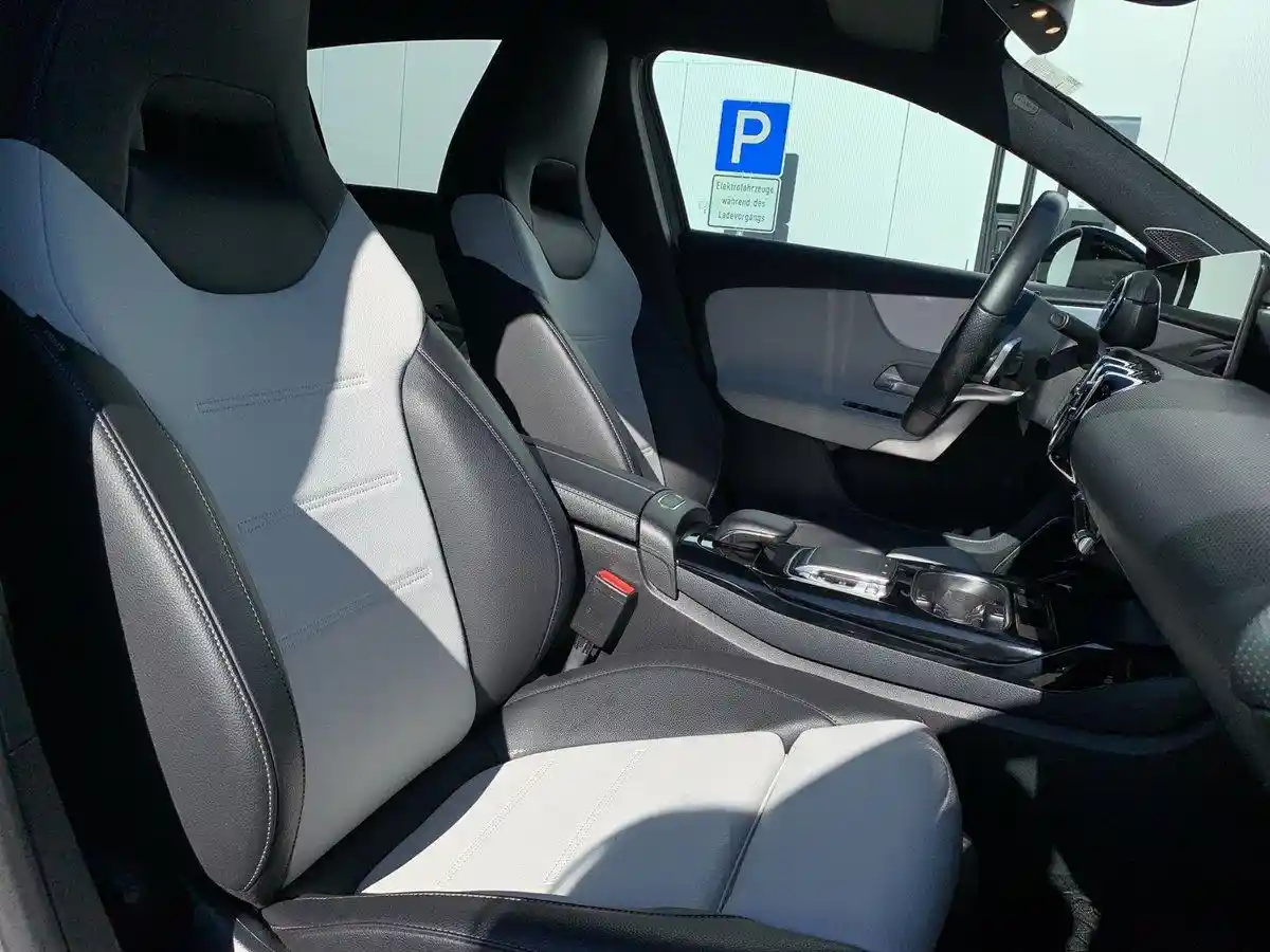 Mercedes-Benz A 35 AMG
