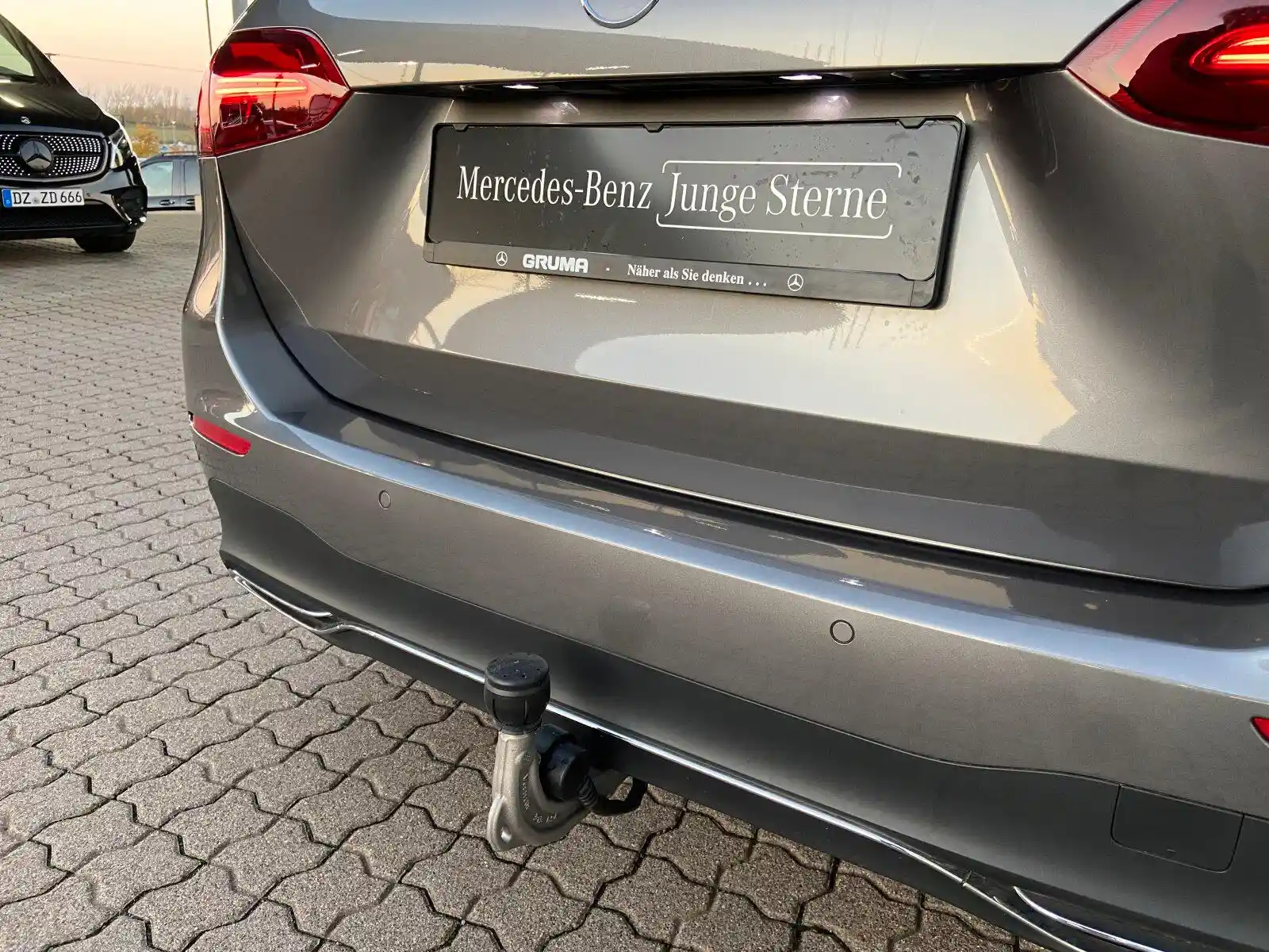 Mercedes-Benz B 200