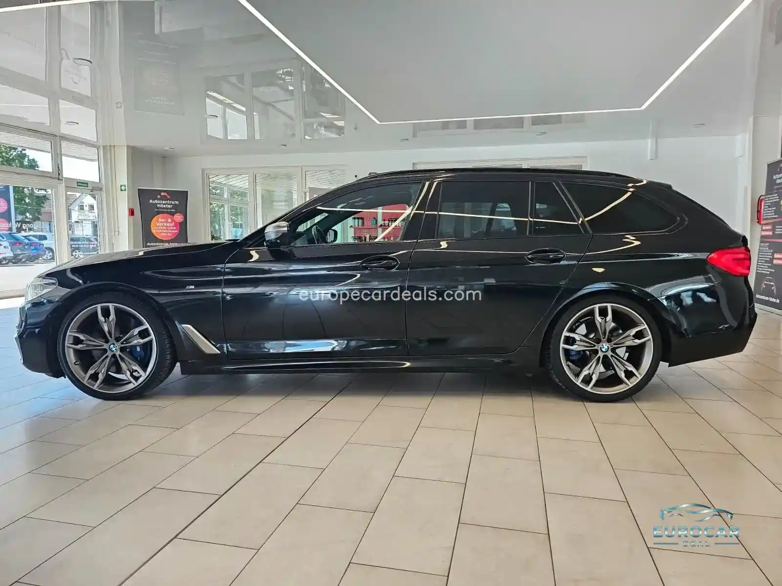 BMW M550