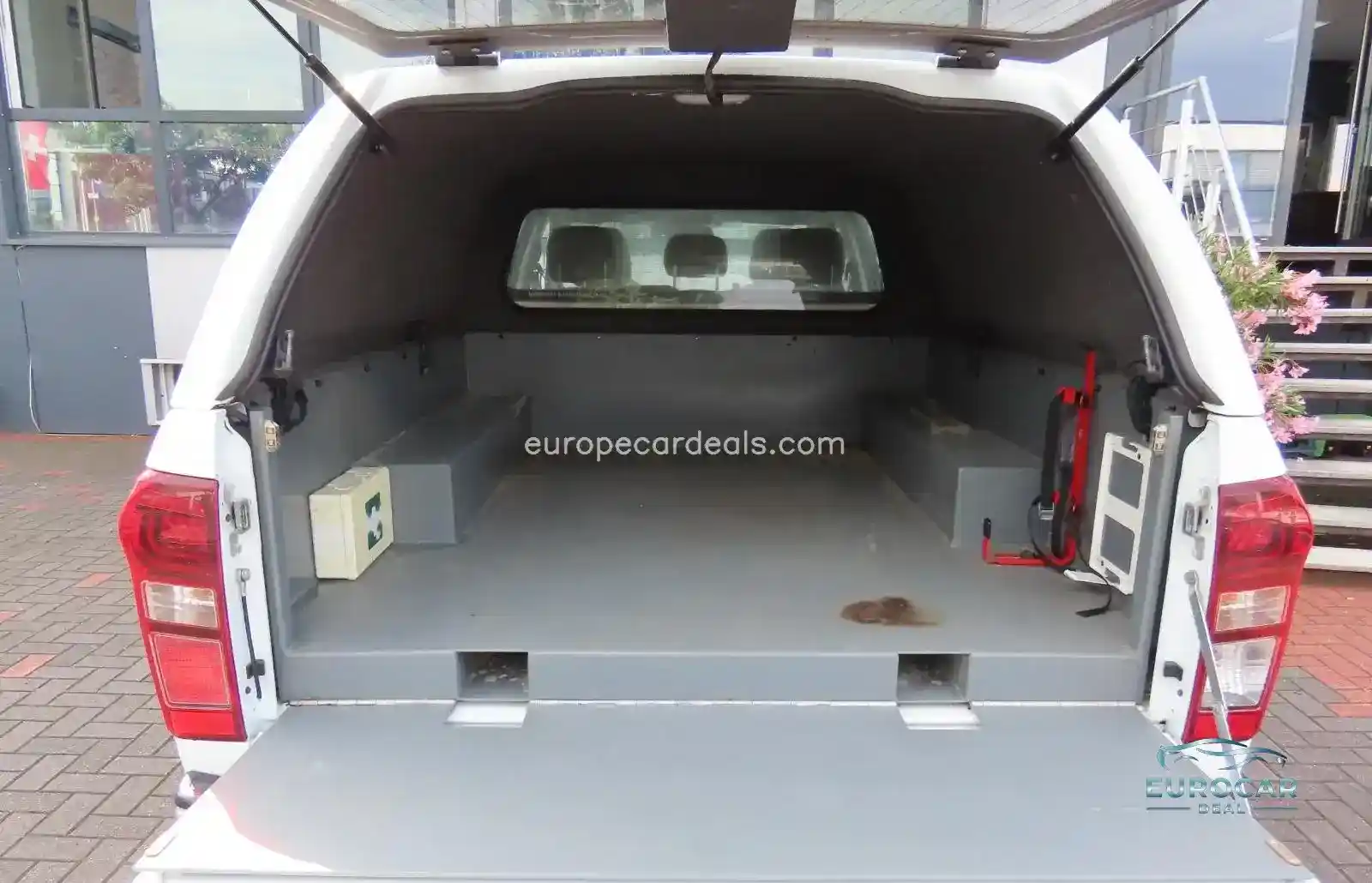 2.5 Double Cab 4WD LSX