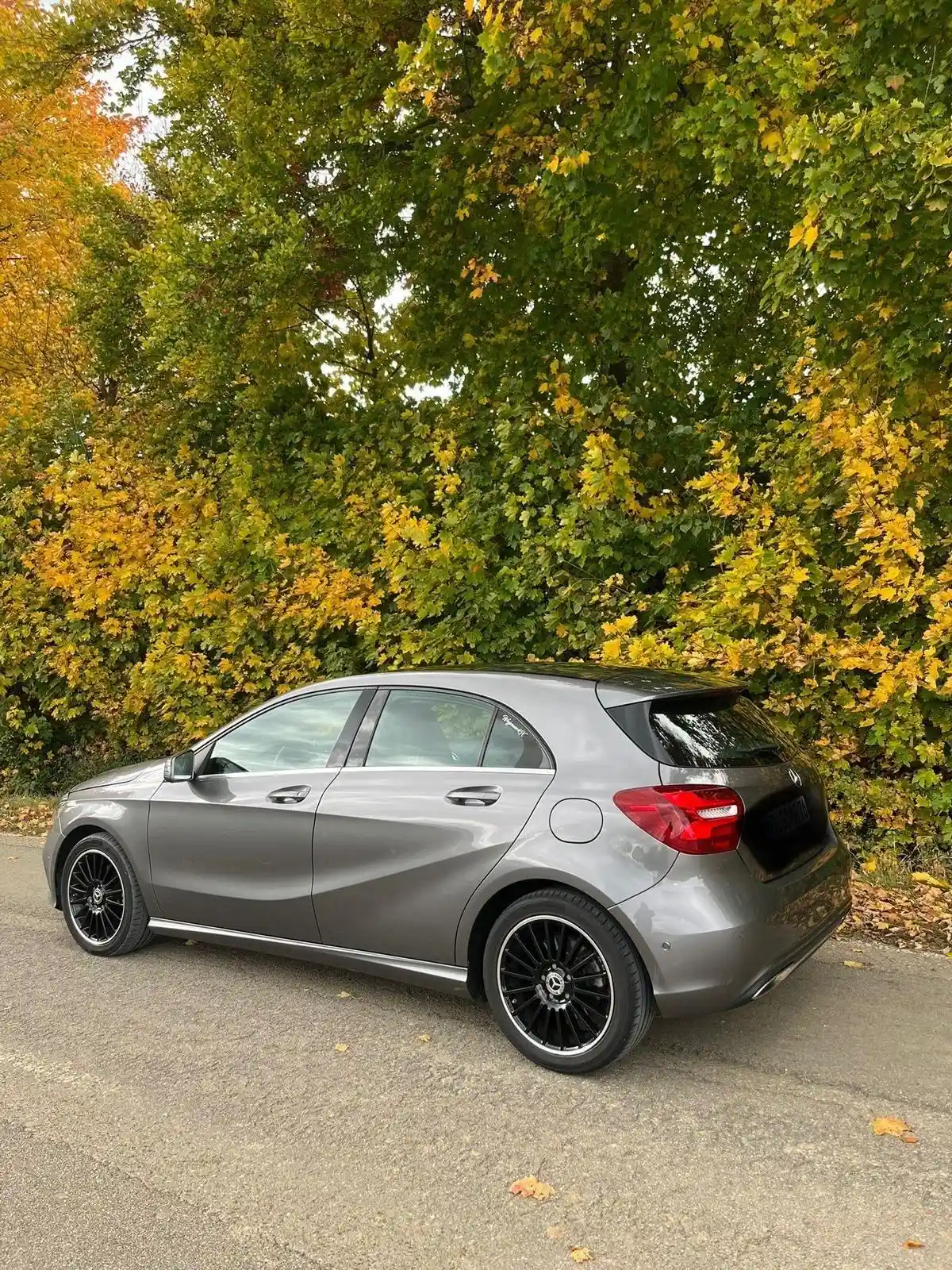 Mercedes-Benz A 220