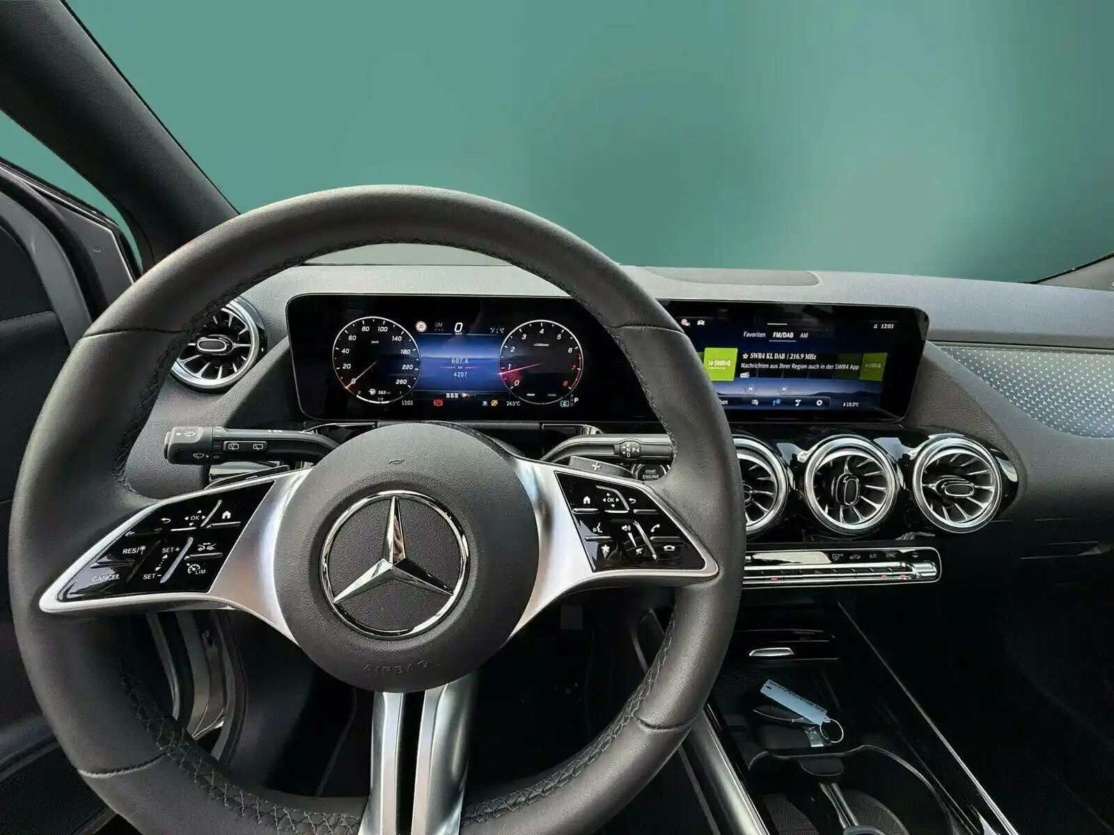 Mercedes-Benz B 200