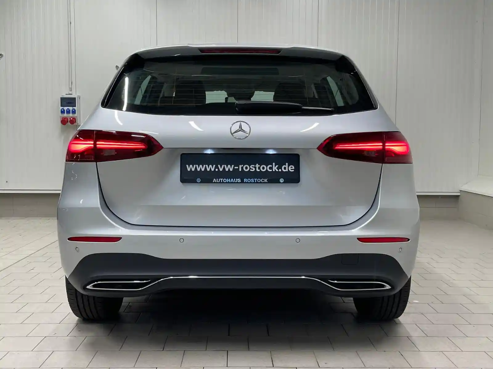 Mercedes-Benz B 200