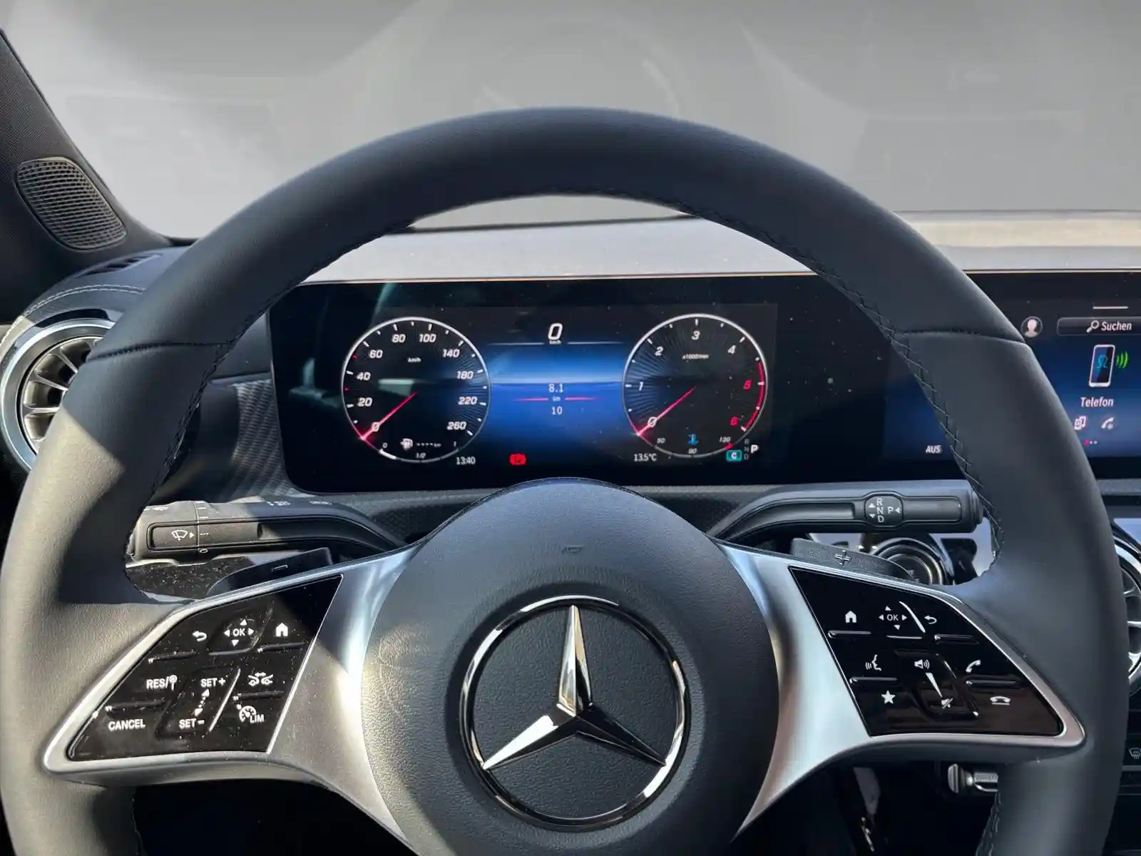 Mercedes-Benz CLA 200