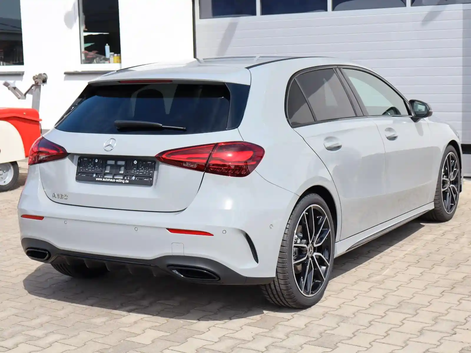 Mercedes-Benz A 180