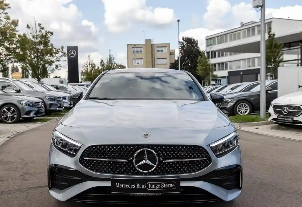 Mercedes-Benz A 200