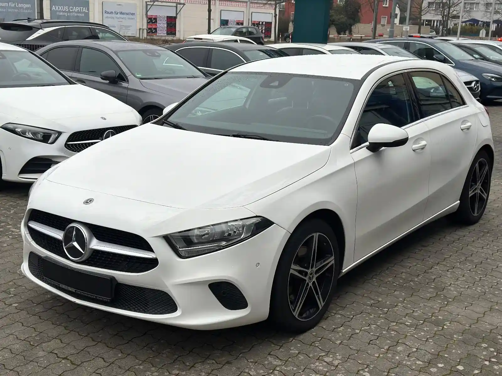 Mercedes-Benz A 220