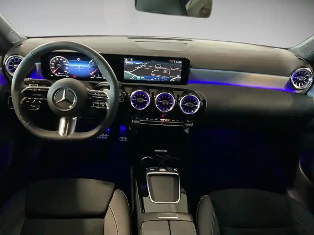 Mercedes-Benz A 180