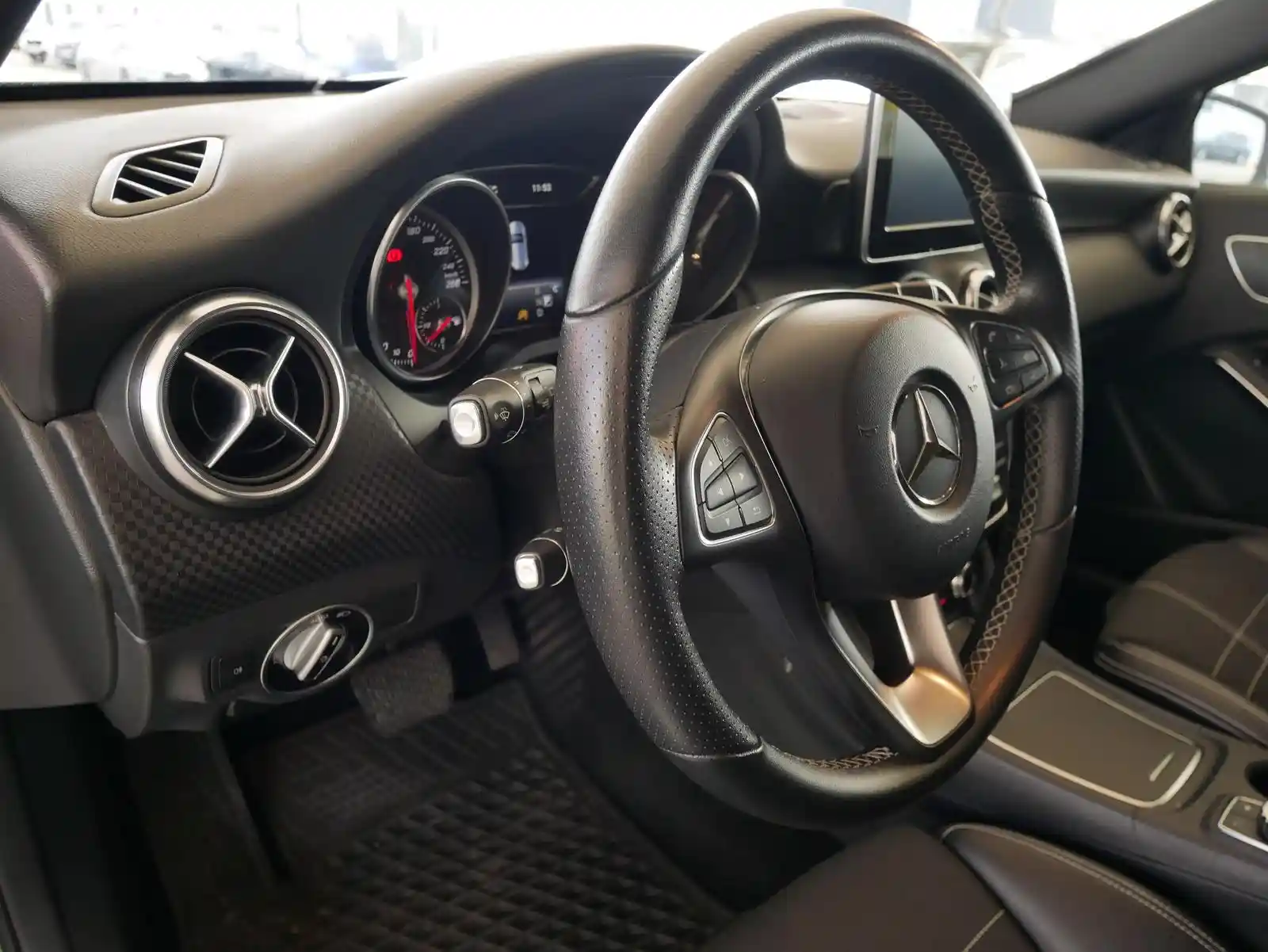 Mercedes-Benz A 200