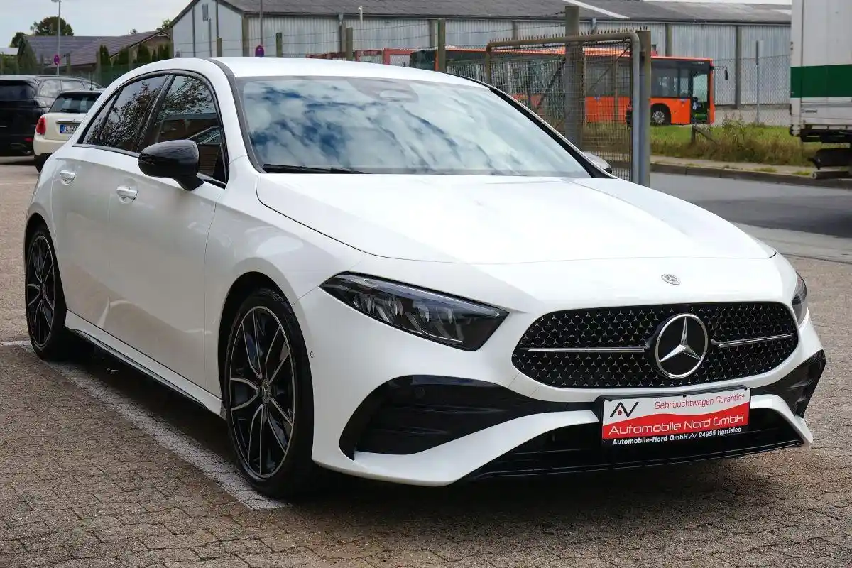 Mercedes-Benz A 200