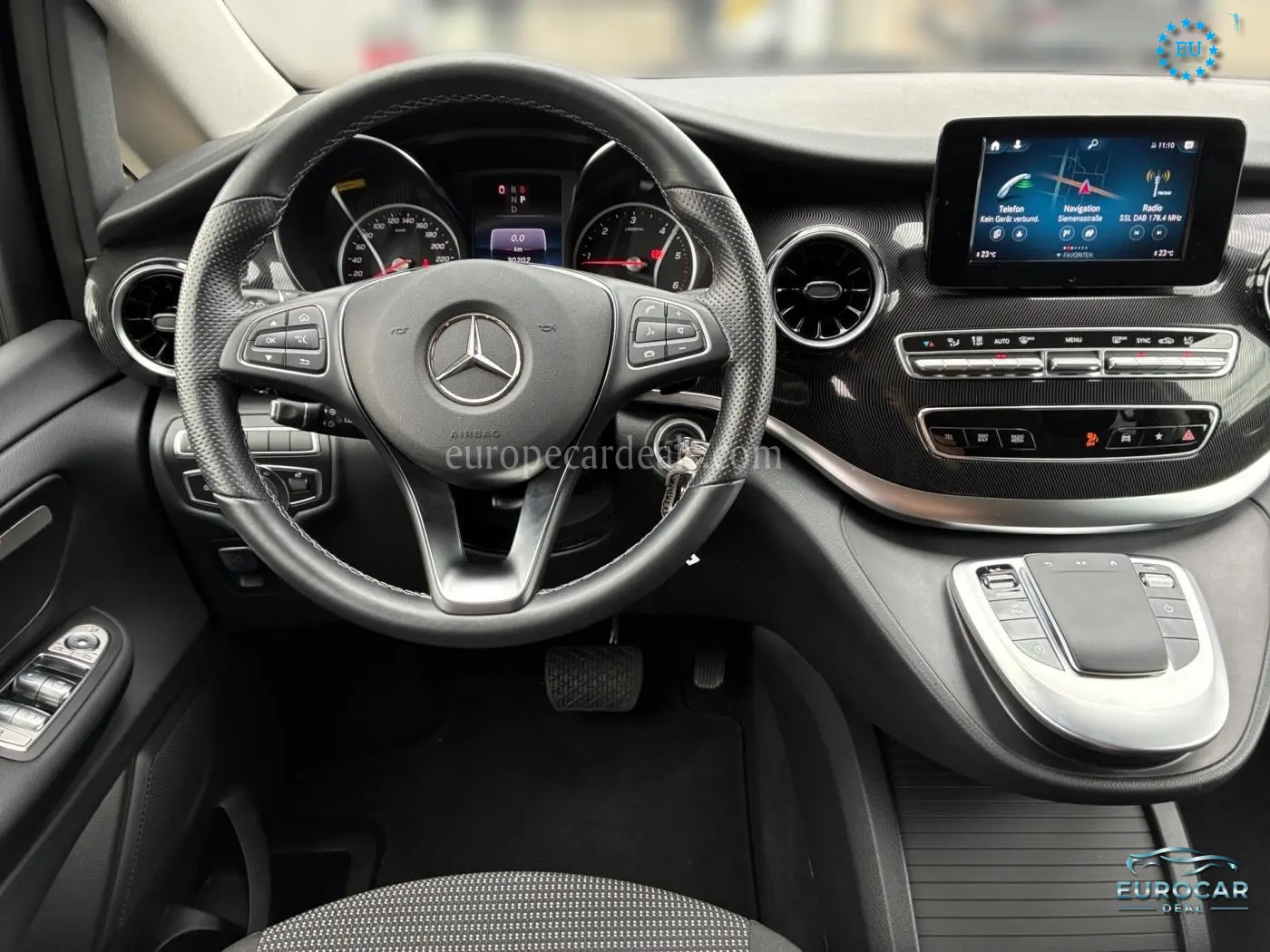 Mercedes-Benz V 220
