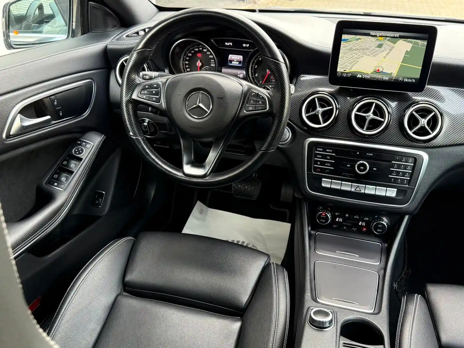 Mercedes-Benz CLA 180