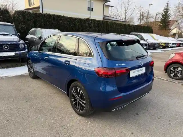 Mercedes-Benz B 250