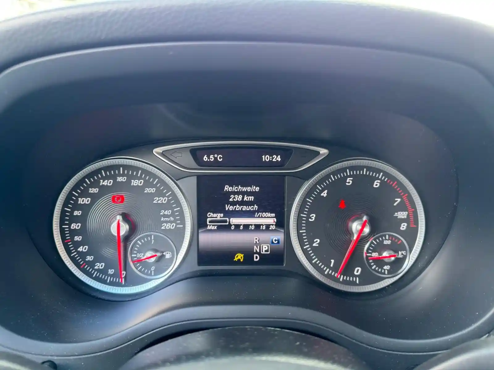 Mercedes-Benz B 200