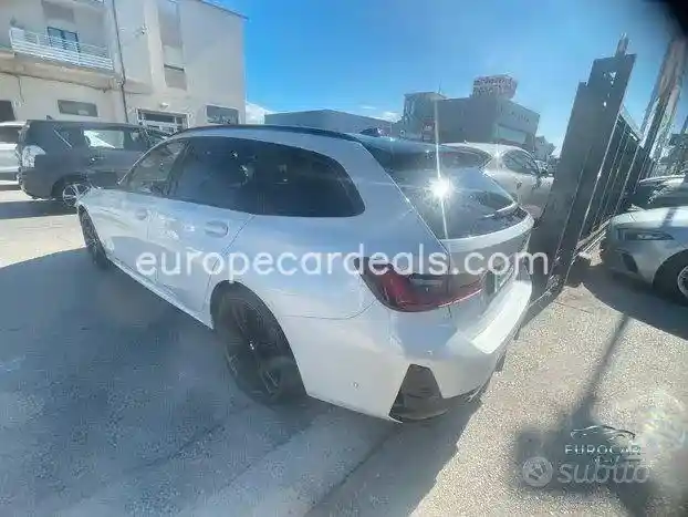 BMW 330