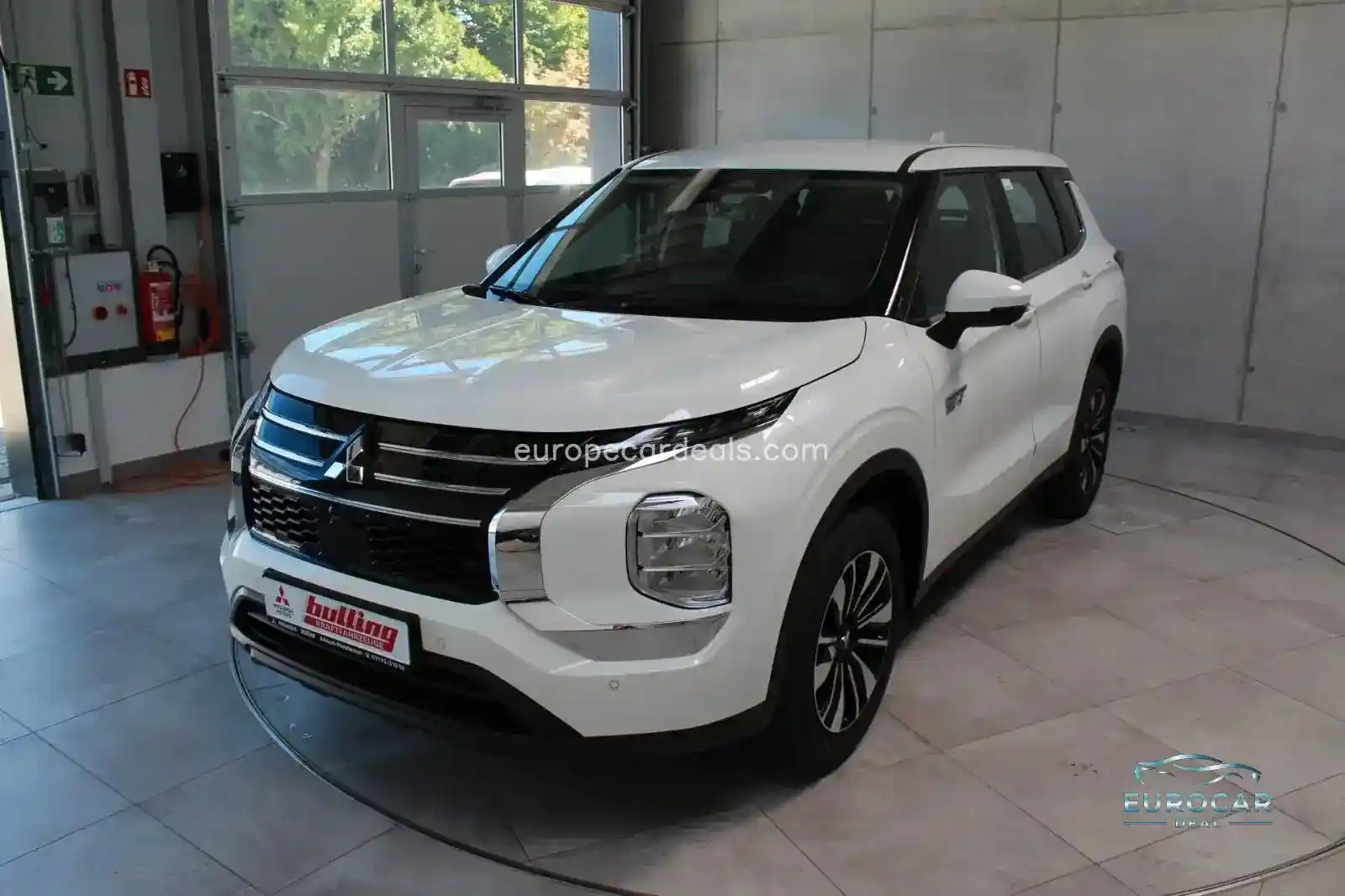 Mitsubishi Plug-in Hybrid Outlander