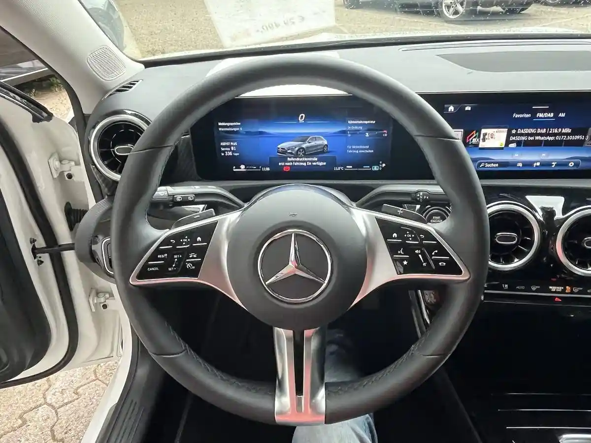Mercedes-Benz A 180