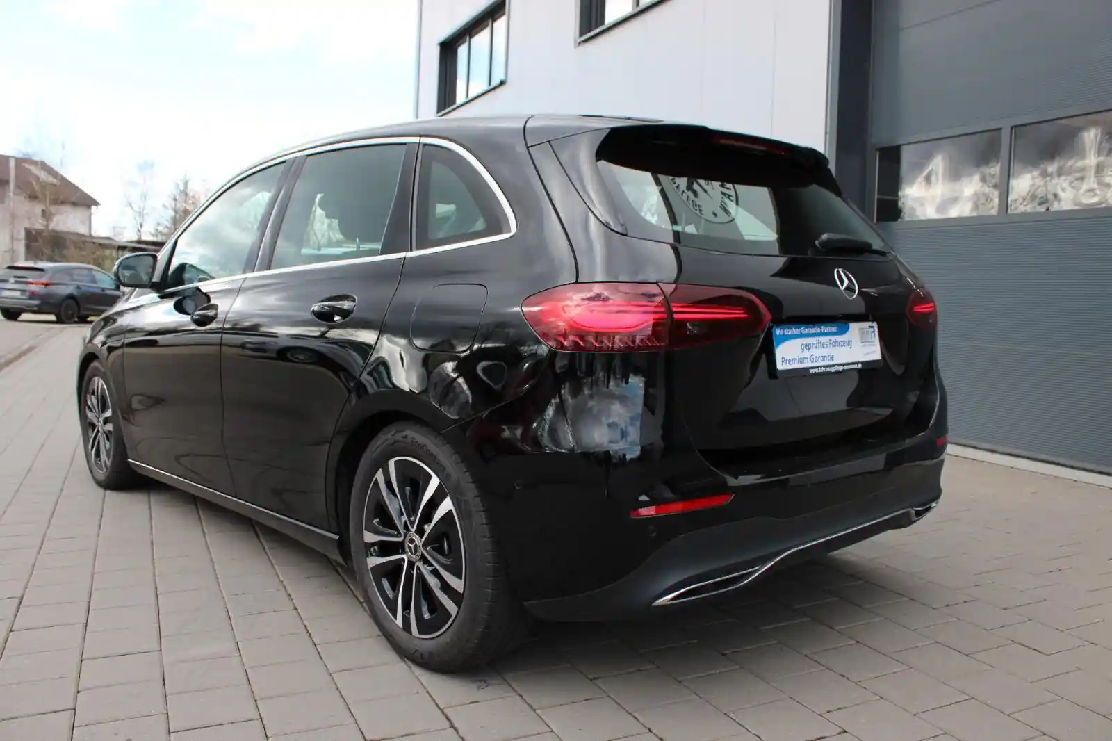 Mercedes-Benz B 200