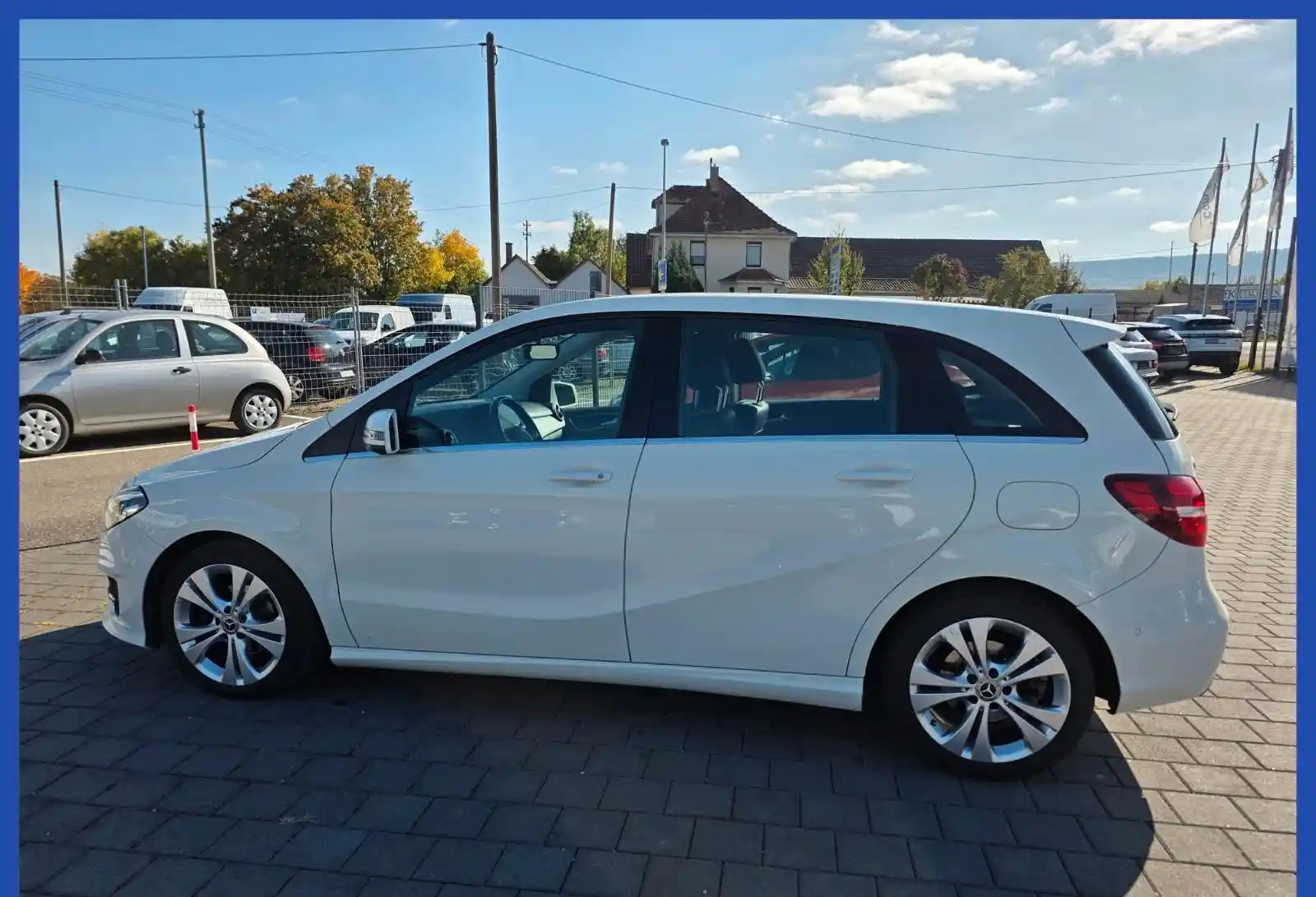 Mercedes-Benz B 180