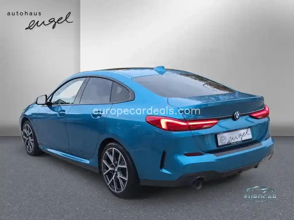 BMW 218