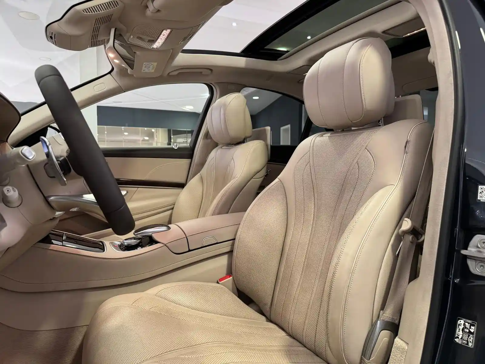 Mercedes-Benz S 400