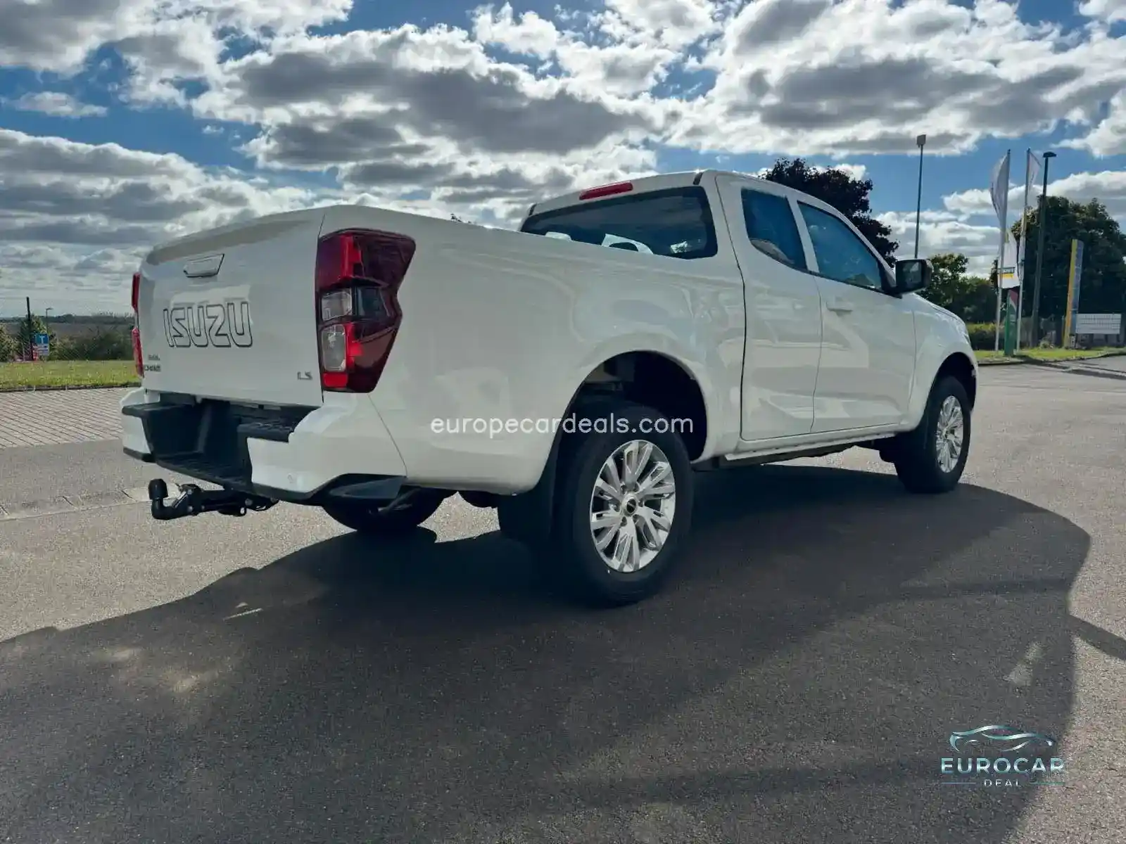 Space Cab 4X4 LS AT 2025