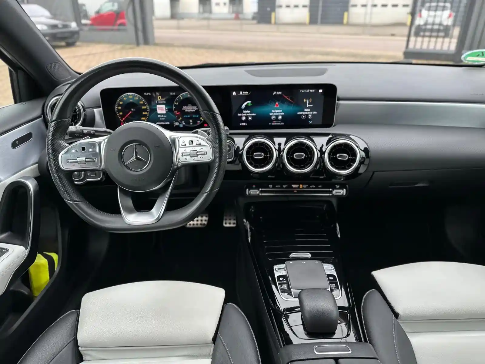 Mercedes-Benz A 35 AMG
