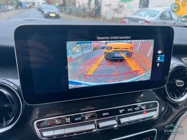 Mercedes-Benz V 220