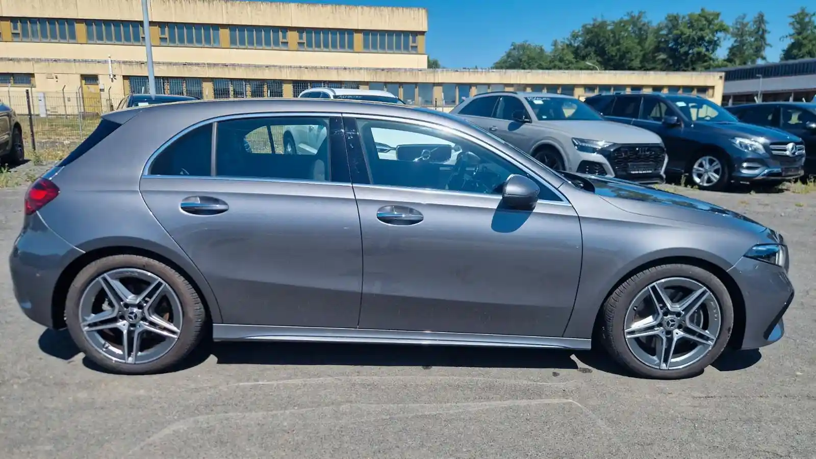 Mercedes-Benz A 220