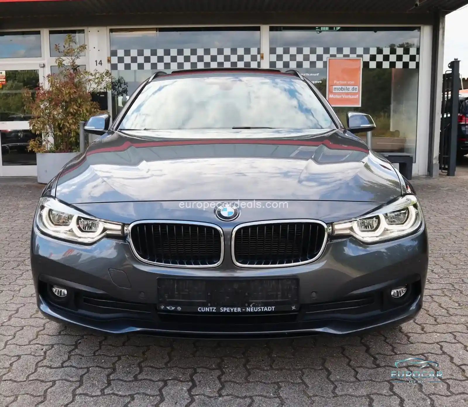 BMW 320