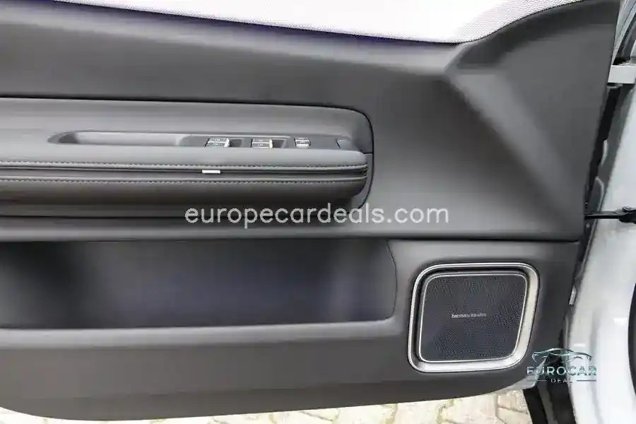 Polestar 4