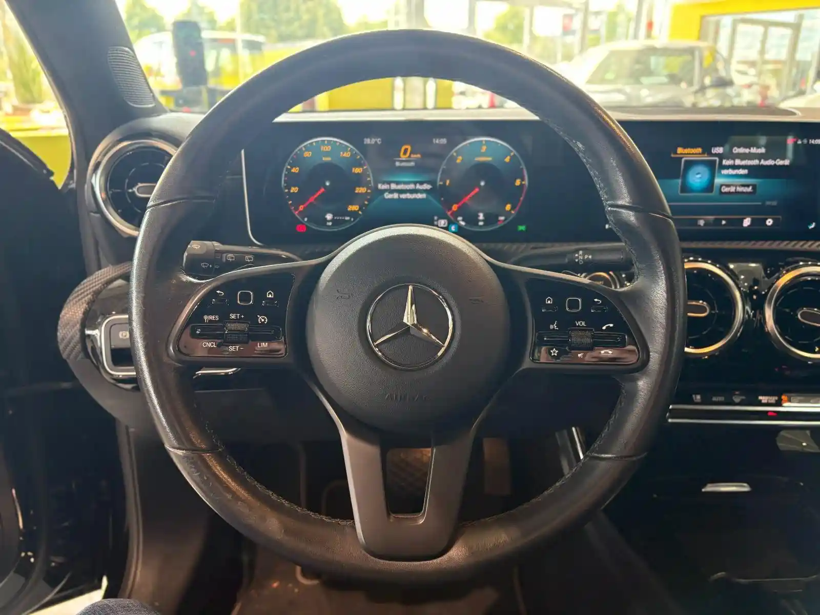 Mercedes-Benz A 180