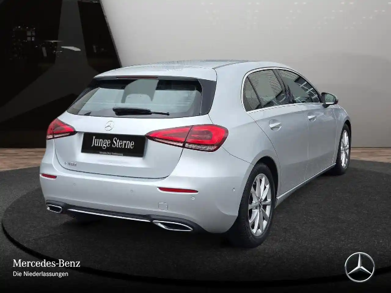 Mercedes-Benz A 180