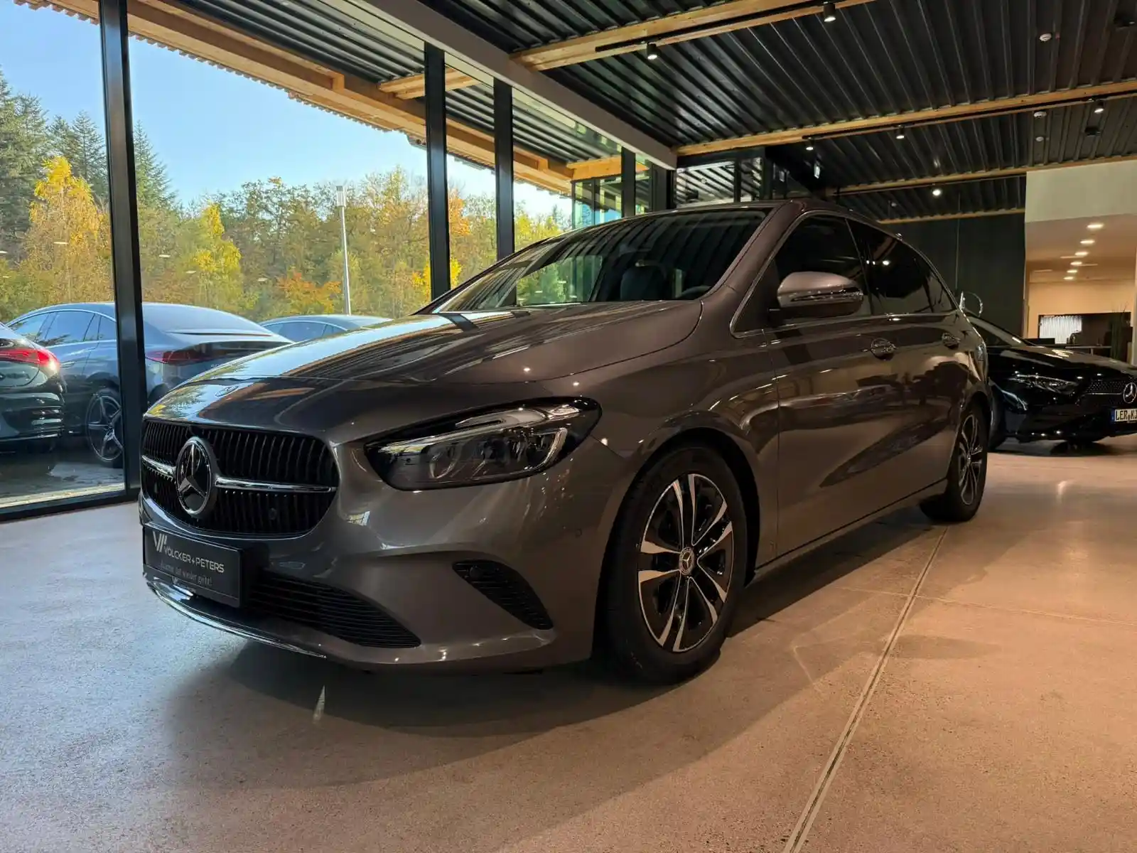 Mercedes-Benz B 200