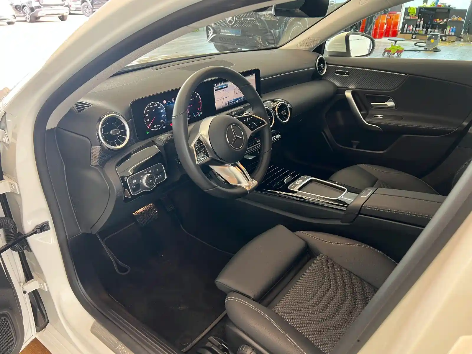 Mercedes-Benz A 180