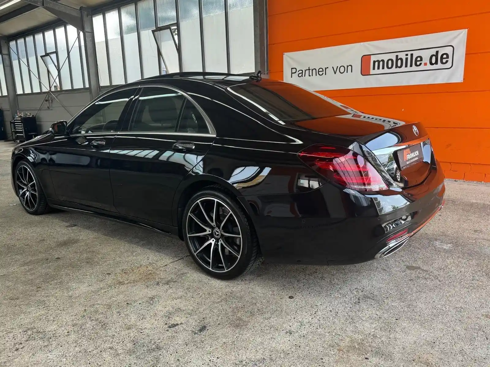 Mercedes-Benz S 560