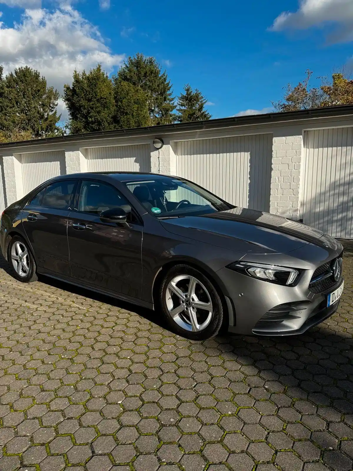 Mercedes-Benz A 200