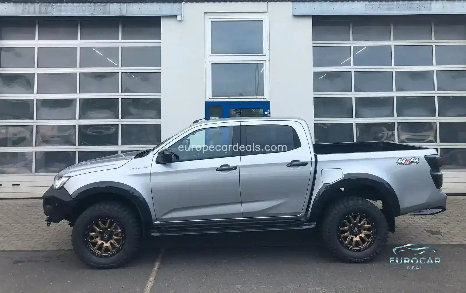 Double Cab 4×4 V-Cross MT +Offroad+Winde+