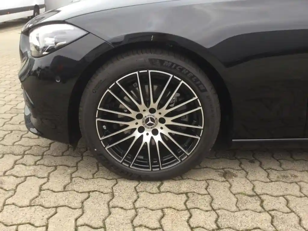 Mercedes-Benz C 200